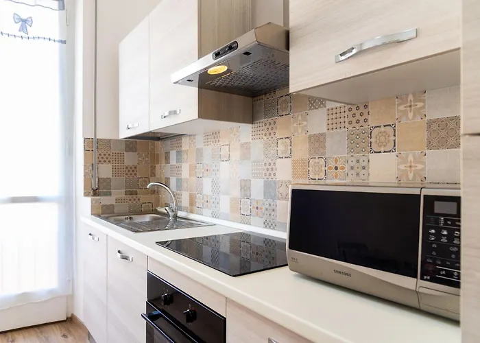 Al Mare アパート ポルトフェッラーイオ